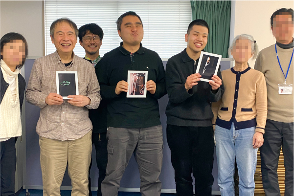 第2回・第3回ワークショップ終了後の参加者とスタッフによる記念撮影。